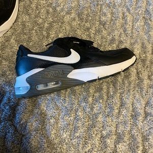 Nike Air Max womens 7.5